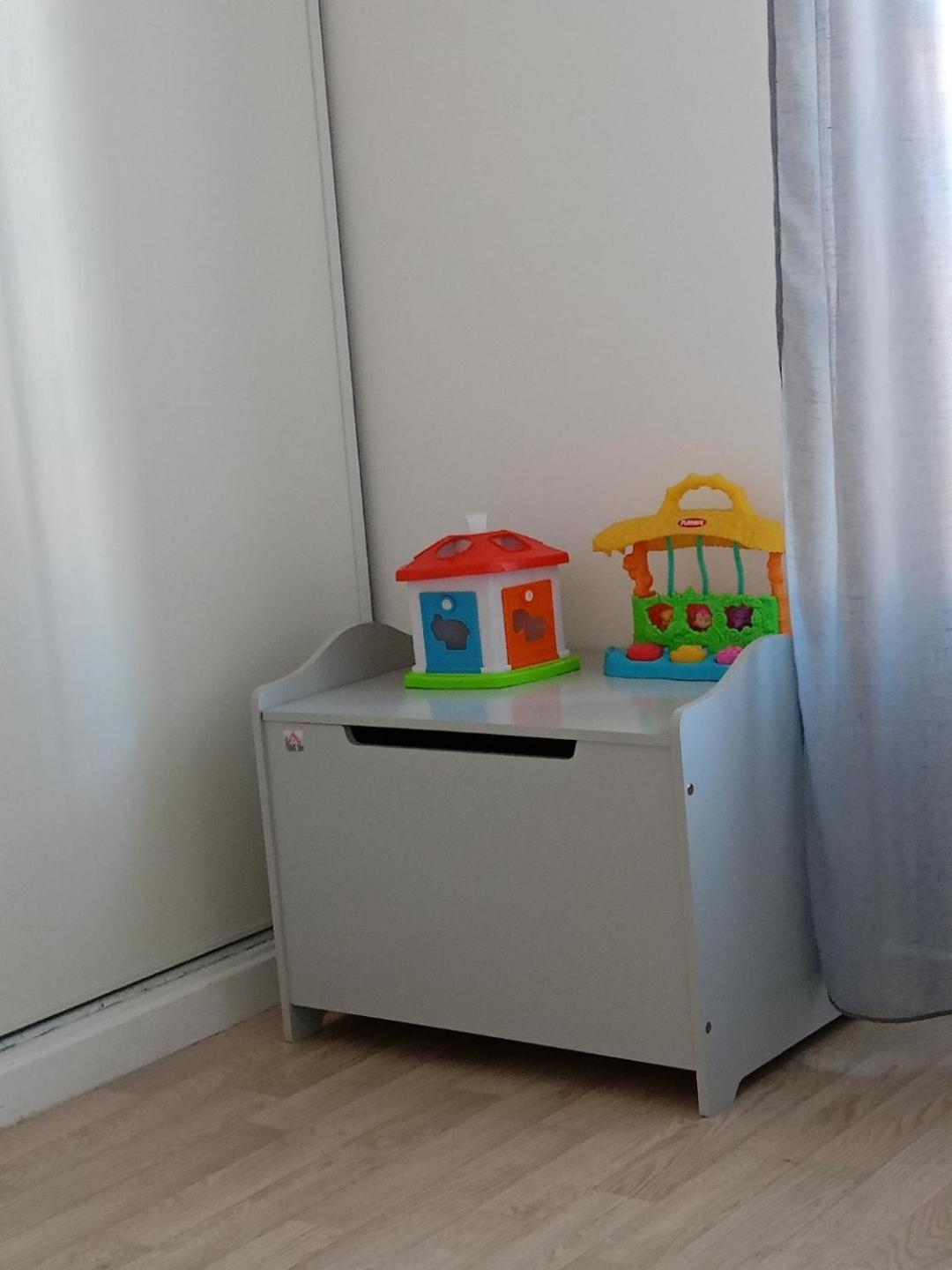 Superbe Appartement ,Proche De Paris, Dans Residence Privee , Ideal Familles, Parking Et Wifi Gratuits! ! ! Vitry-sur-Seine Exterior photo
