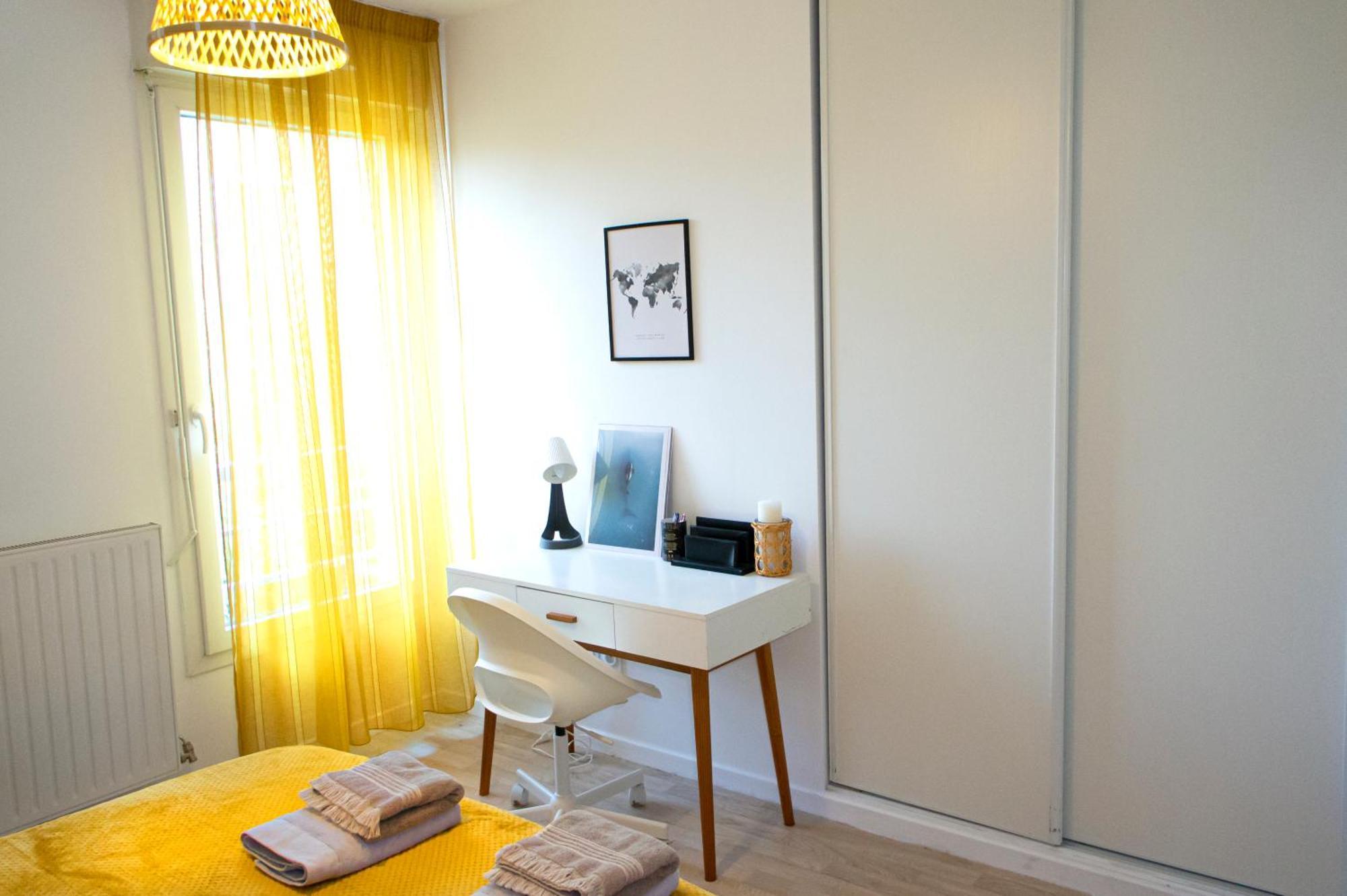 Superbe Appartement ,Proche De Paris, Dans Residence Privee , Ideal Familles, Parking Et Wifi Gratuits! ! ! Vitry-sur-Seine Exterior photo
