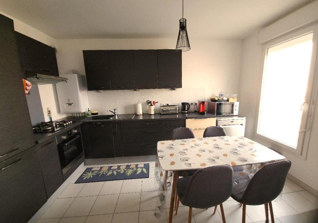 Superbe Appartement ,Proche De Paris, Dans Residence Privee , Ideal Familles, Parking Et Wifi Gratuits! ! ! Vitry-sur-Seine Exterior photo